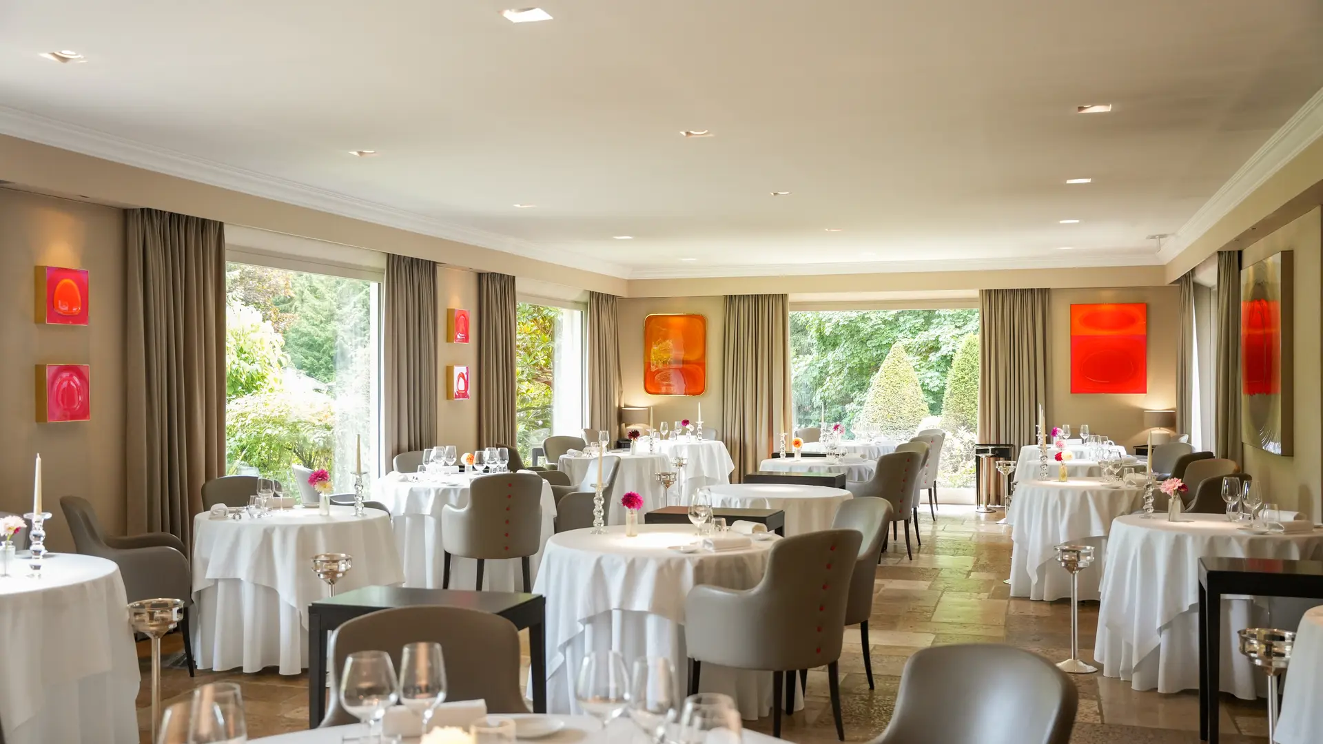 Hostellerie-de-Levernois_Restaurant-gastronomique-Table-de-Levernois_1 ©Maison Kalos