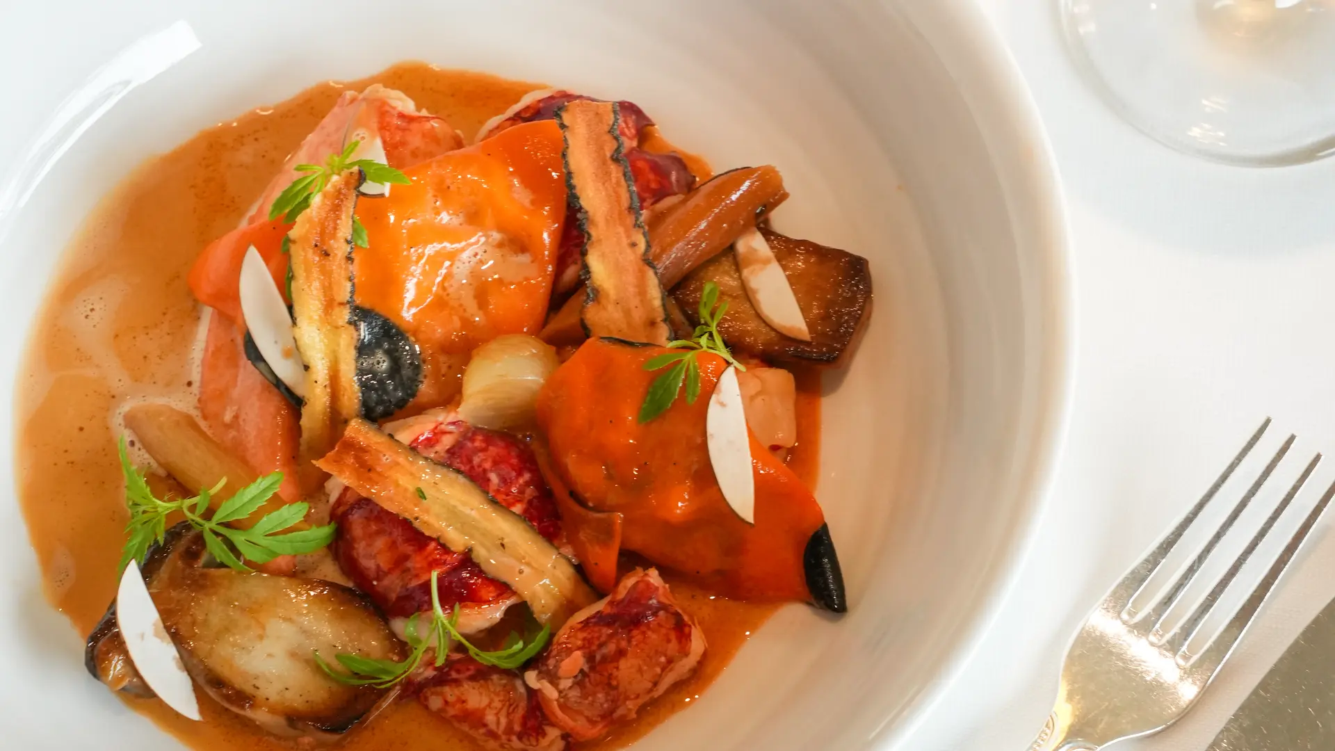 Hostellerie-de-Levernois_Restaurant-gastronomique-Table-de-Levernois_4 ©Maison Kalos