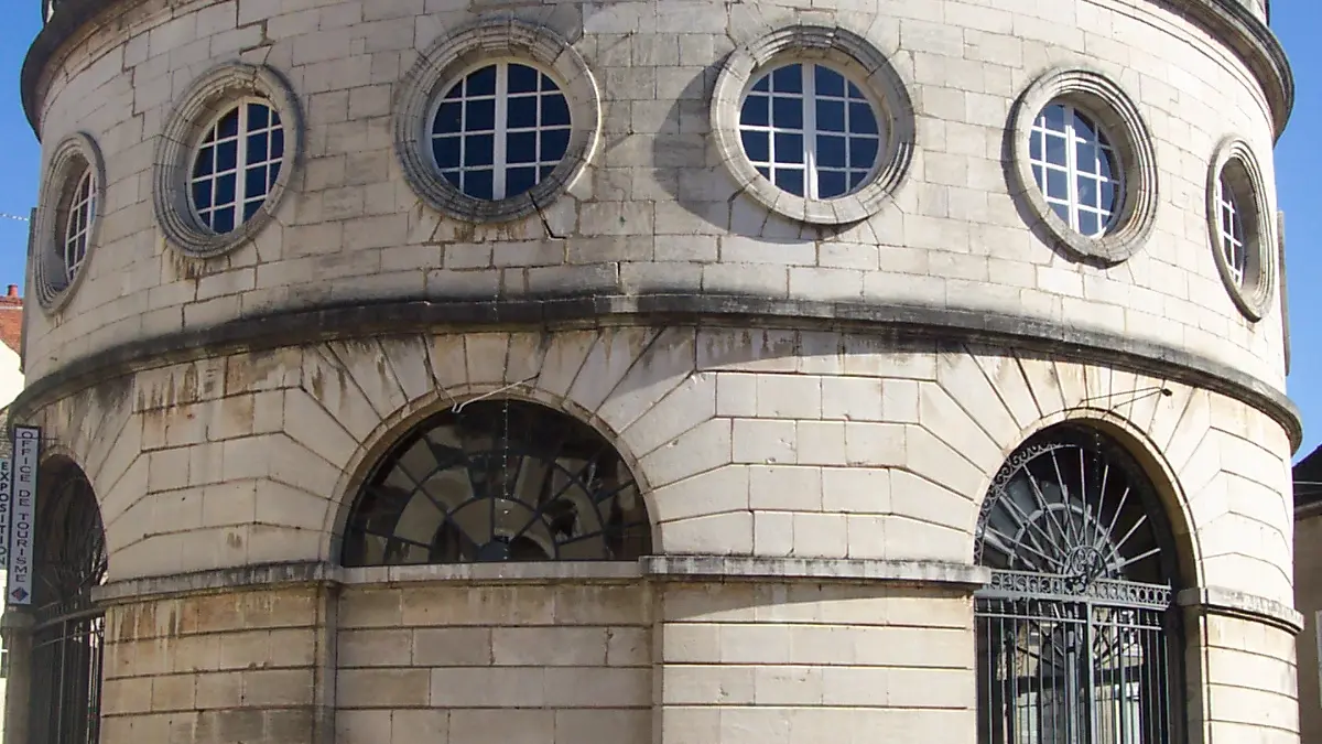 Halle Ronde Givry