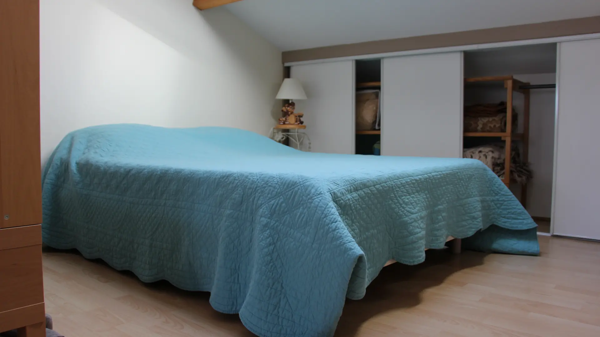 Lit double 190cm X 140cm