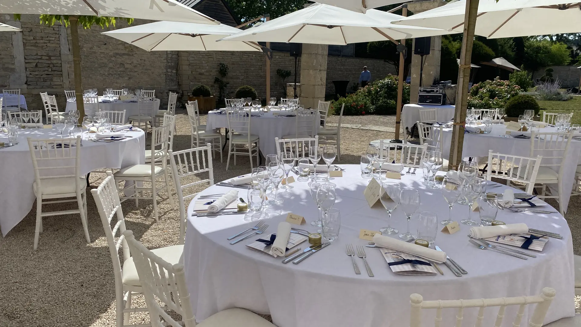 Tables rondes - Extérieur