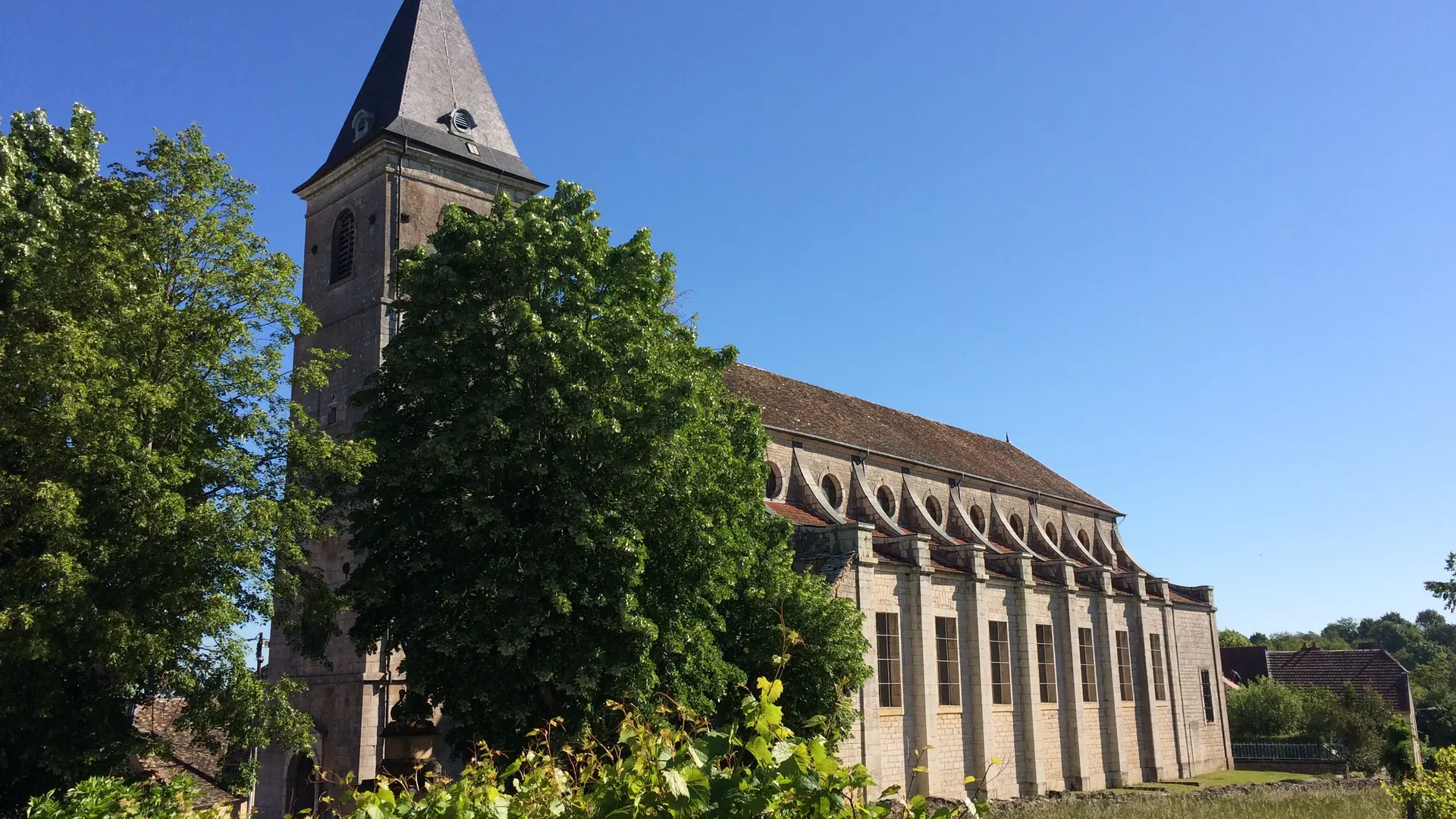 Eglise vue de l'extérieur