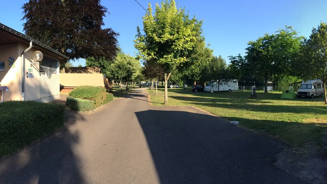 vue de l'intérieur du camping