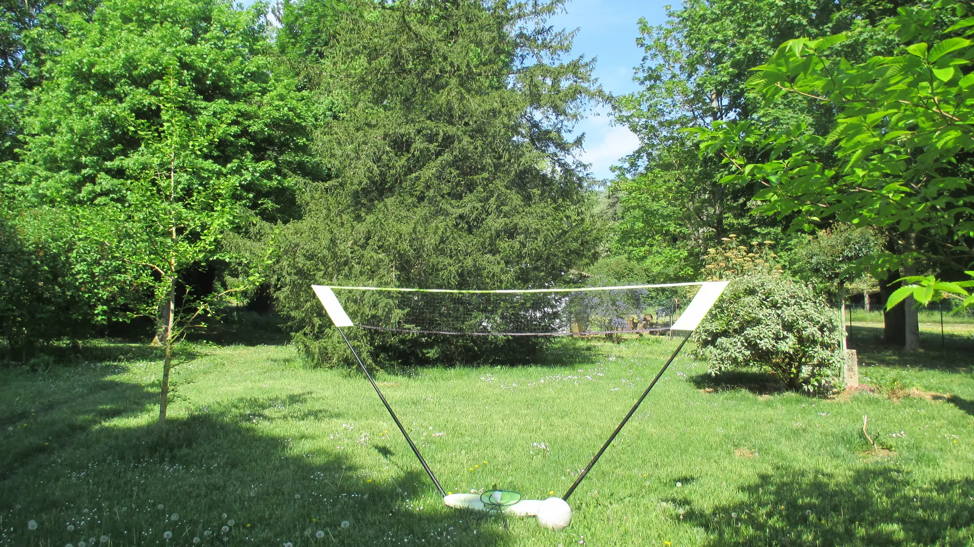 Les granges, espace jeux.