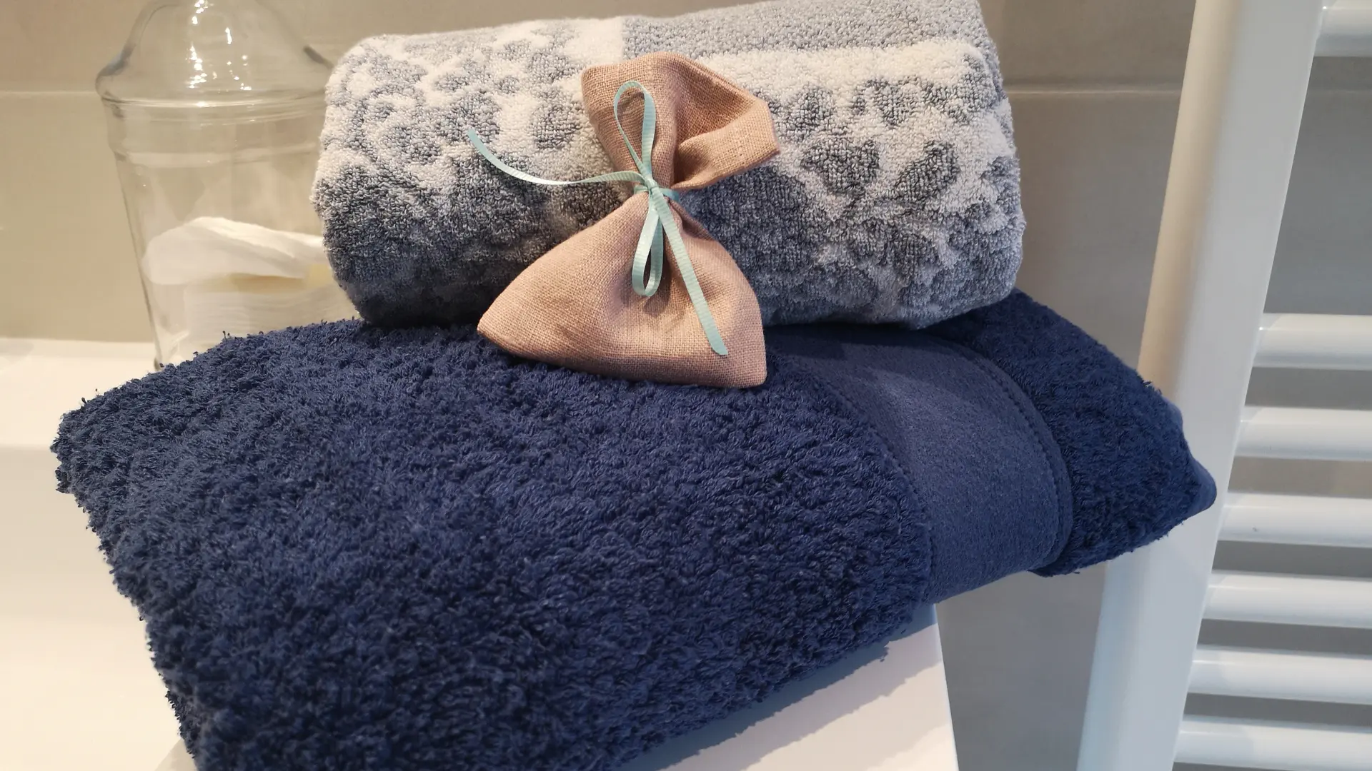 Chalon---Opus-14---LE LINGE TOUT DOUX