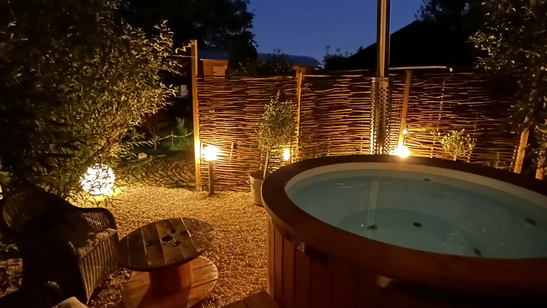 Terrasse privée avec bain nordique