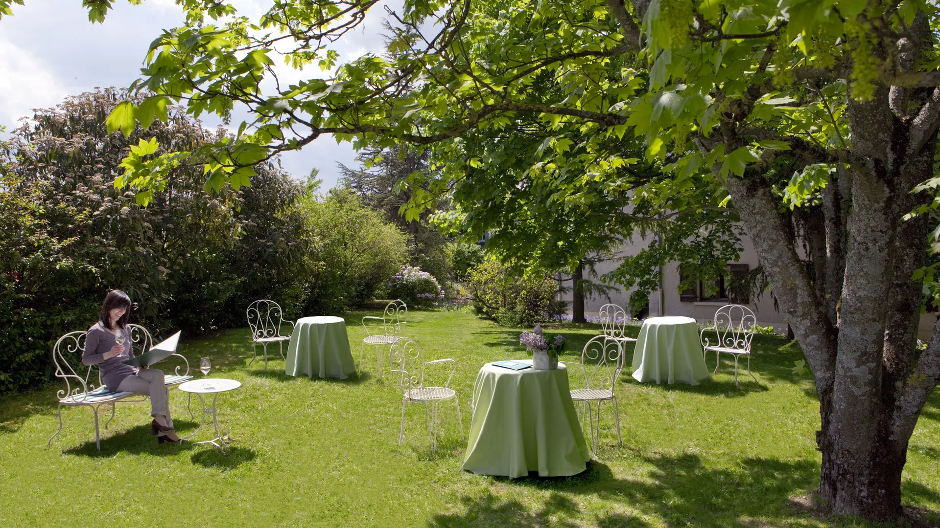 Jardin Hôtel Arts & Terroirs