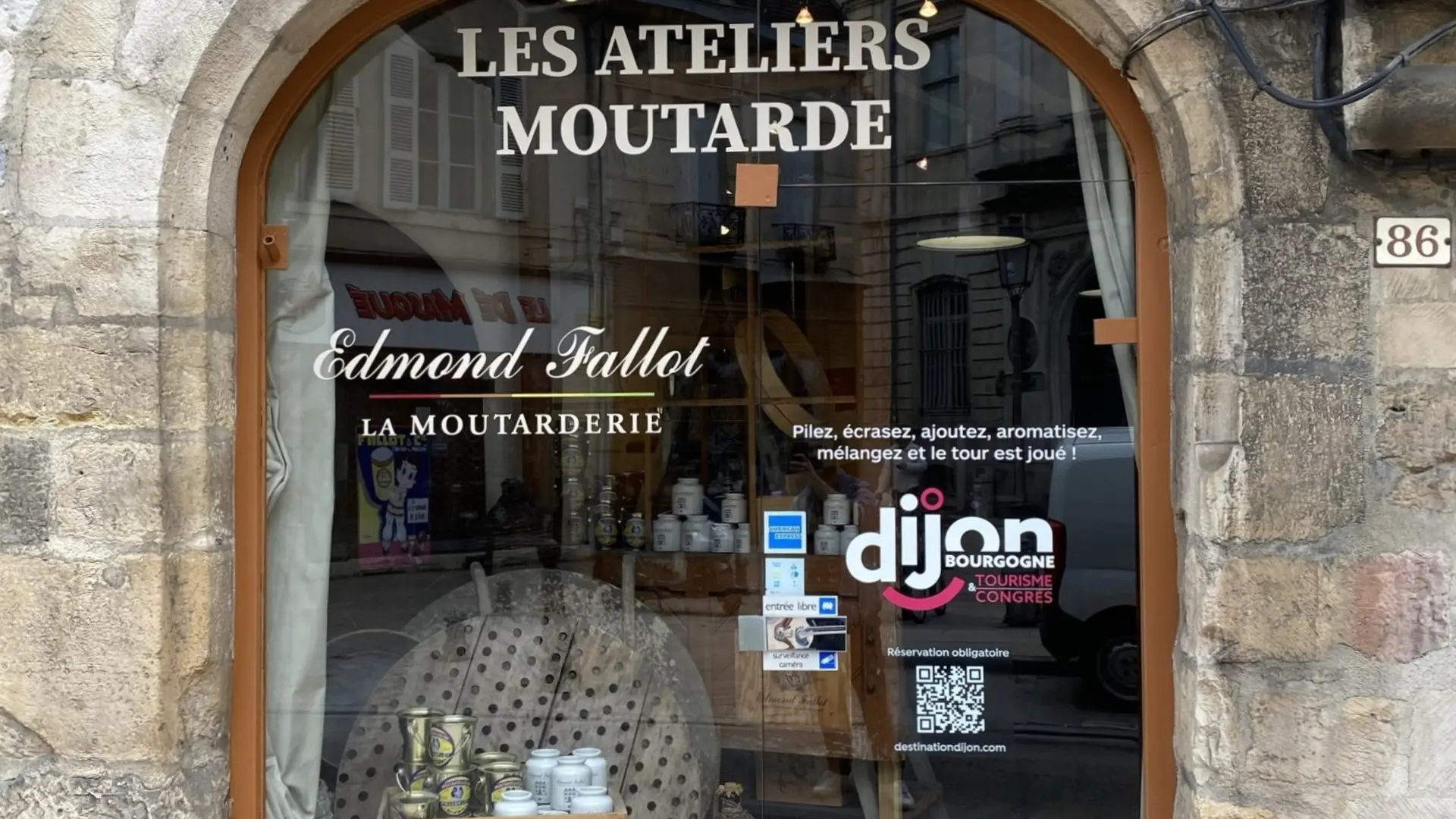 Local Monge 27.05 (5)