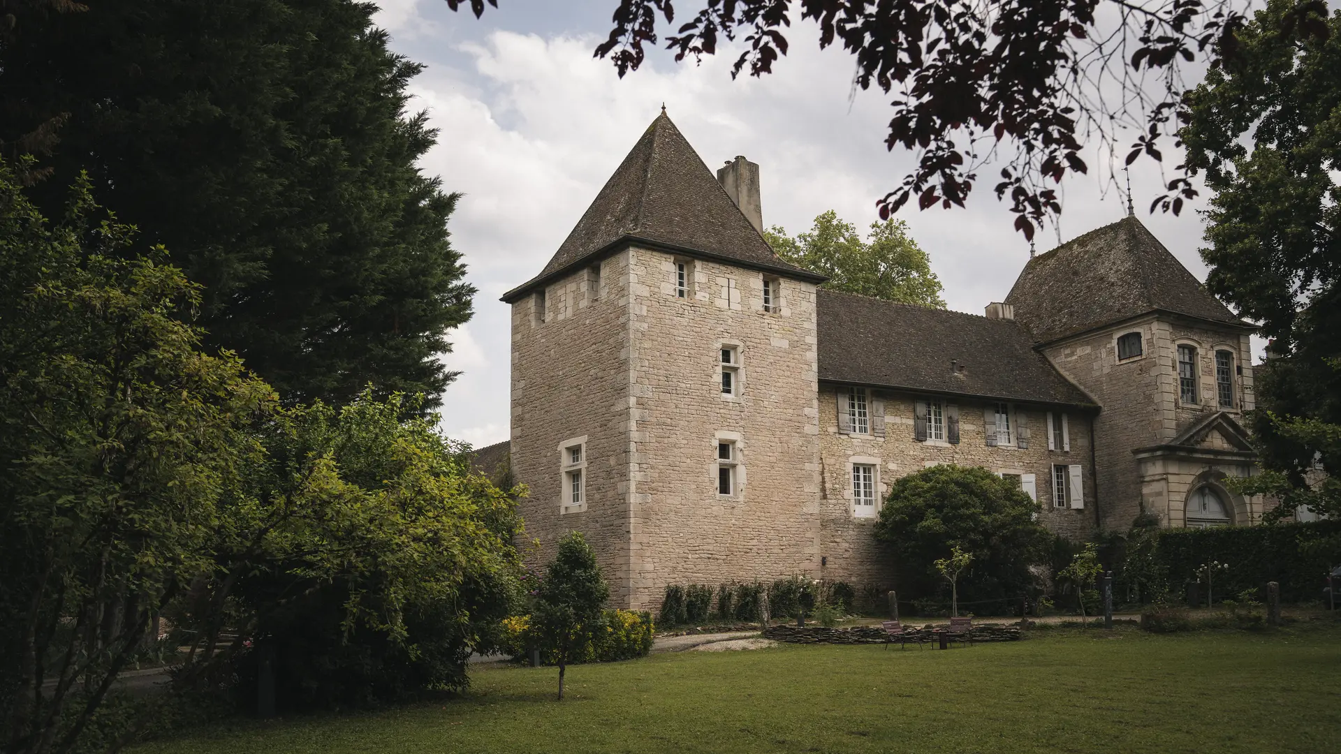 Le Château Dracy le Fort ©Norman Frick