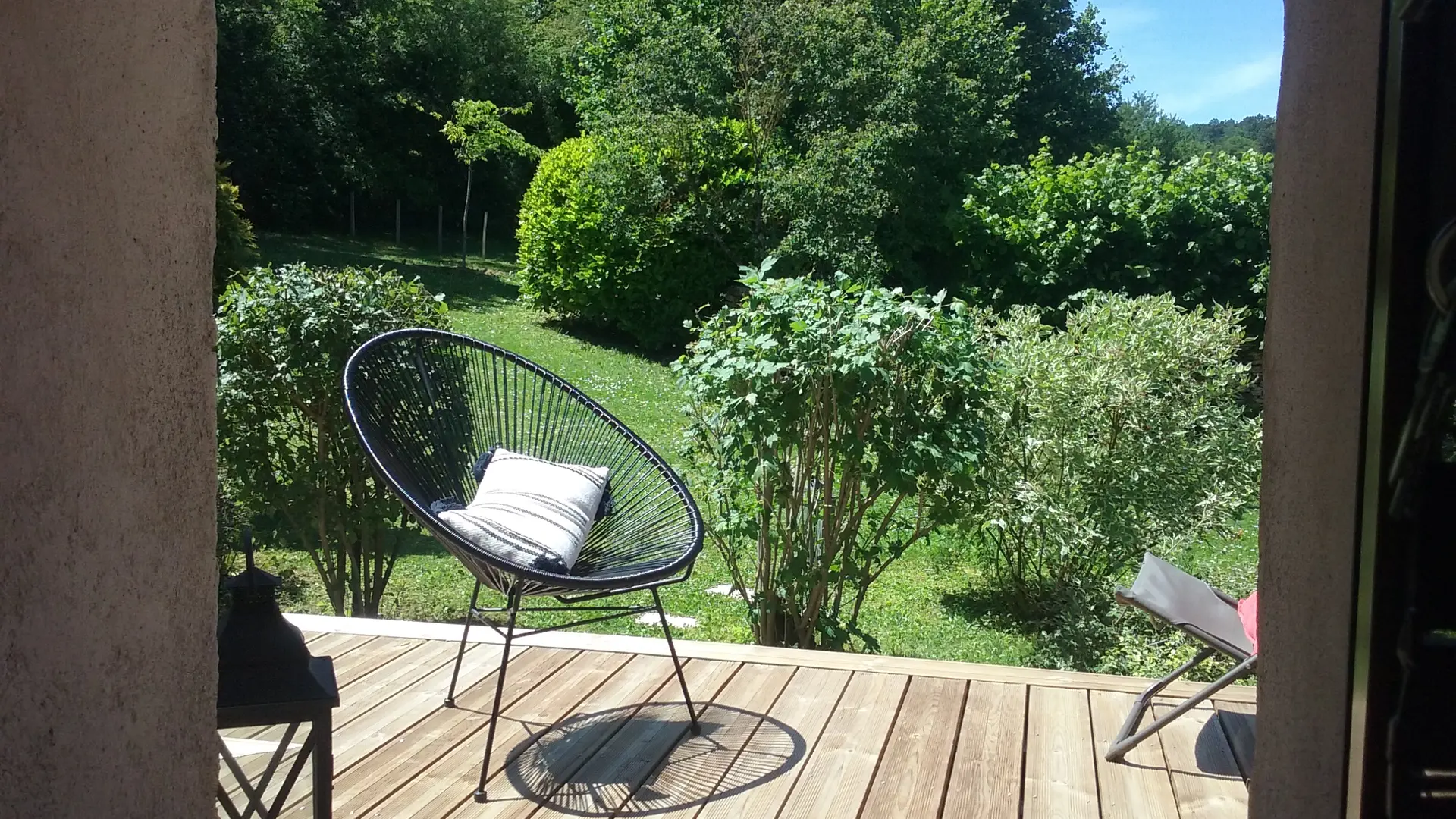 La Maison des Abeilles_terrasse_chambre Pommard