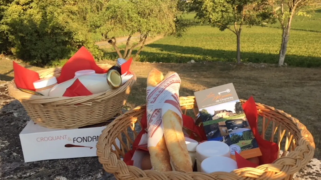 Les-Maisons-de-Chamirey-petit-dejeuner--Bourgogne