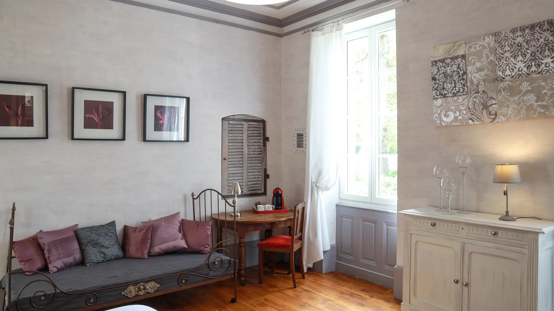 Les granges, chambre Saint Hilaire