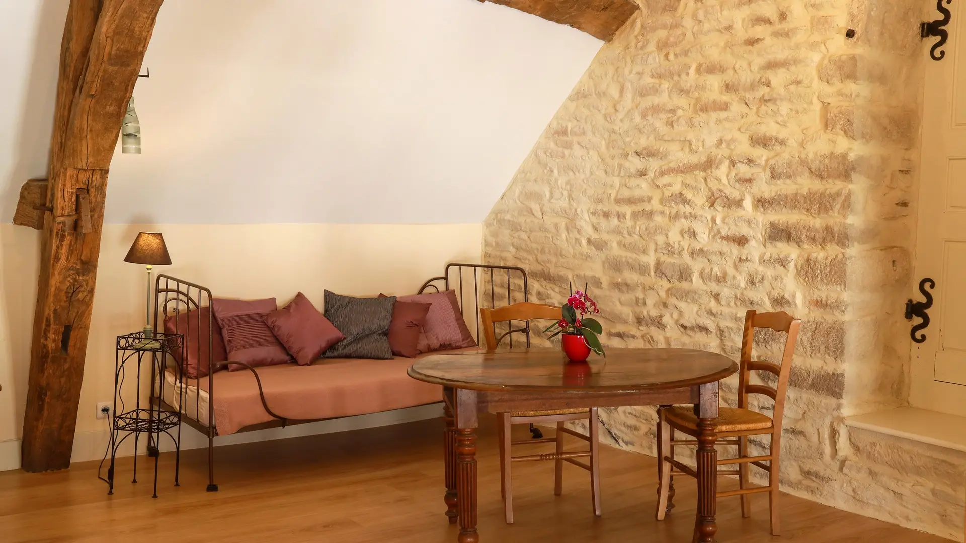 Les granges, chambre Saint Nicolas étage