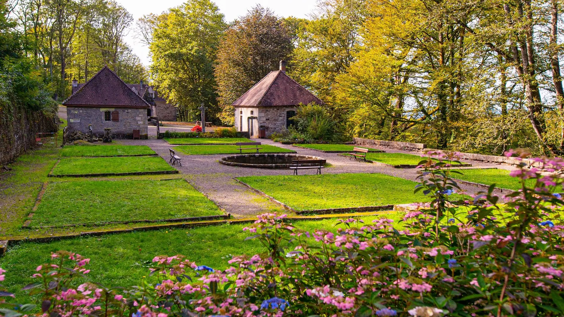 Luxeuil-les-Bains Vosges du Sud - Ermitage St Valbert