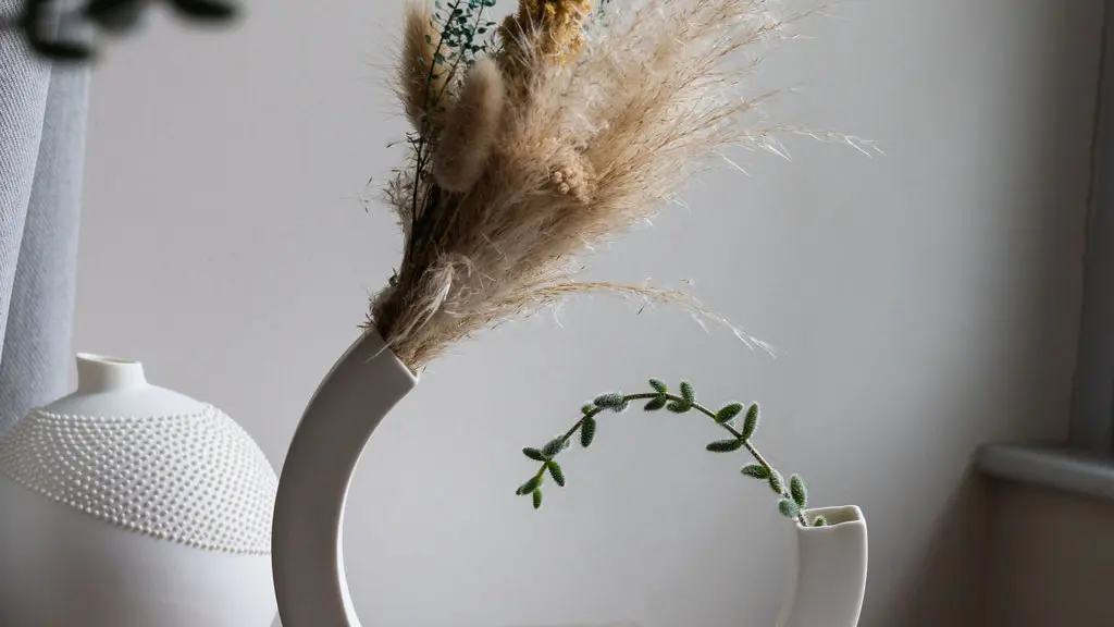 Soliflore en porcelaine de Sophie Roca 28