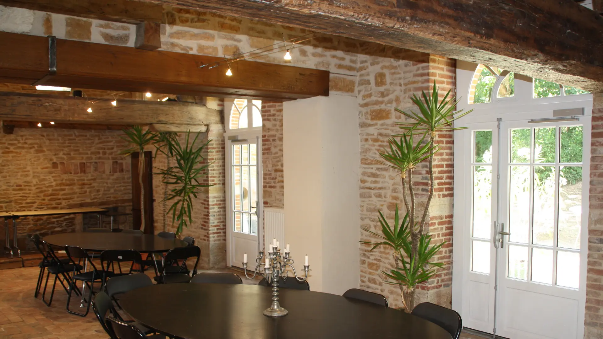 Saint-Desert---Villa-Zelia---Location-de-salle---2019---Reception--2-