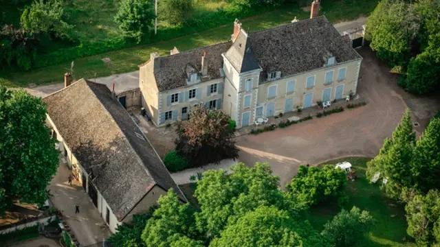 Saint Loup de Varennes - Maison Niépce - Vue aérienne - Photo pour guide papier - 2017