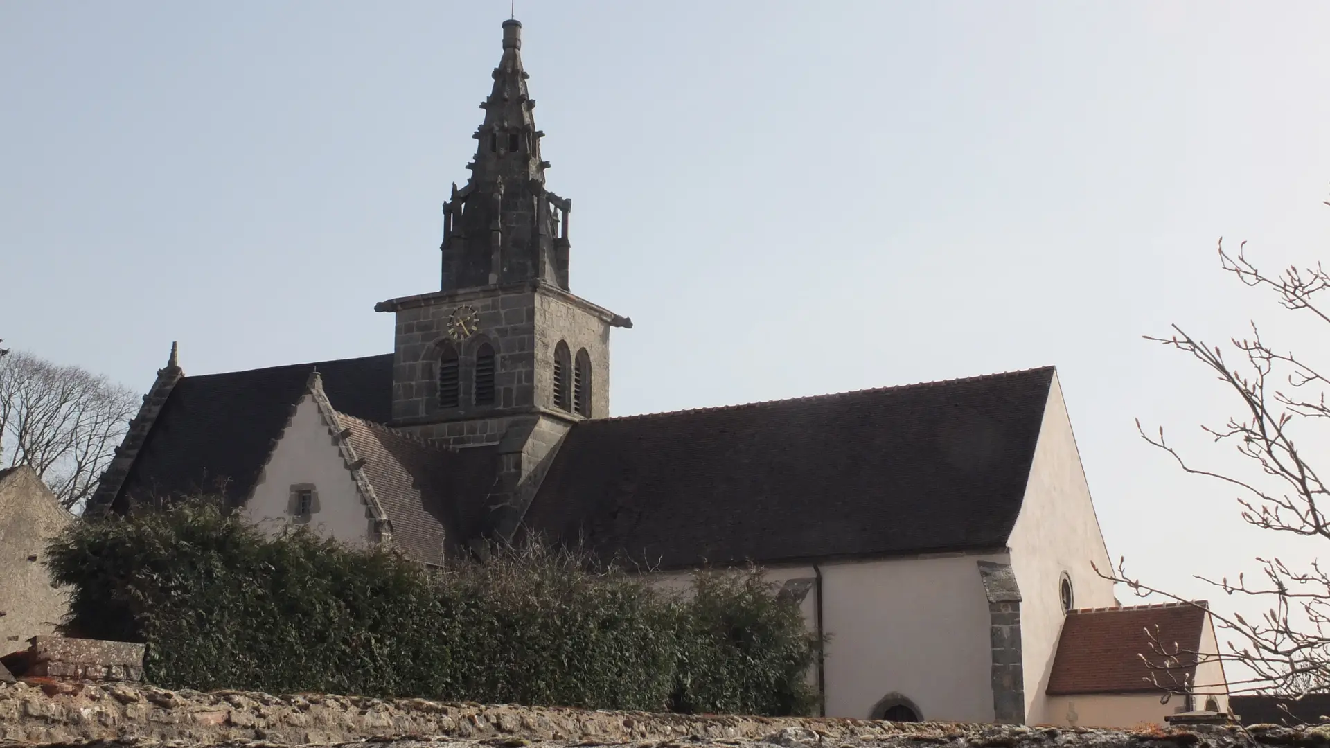 Saint Sernin du Plain - Patrimoine - Eglise Saint Saturnin (1)