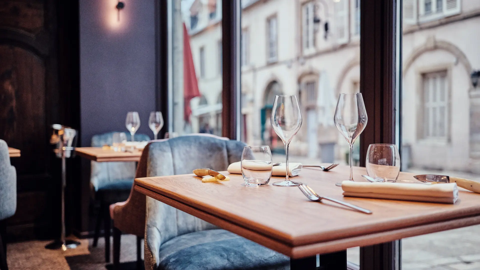 Salon typique habitat Bourguignon