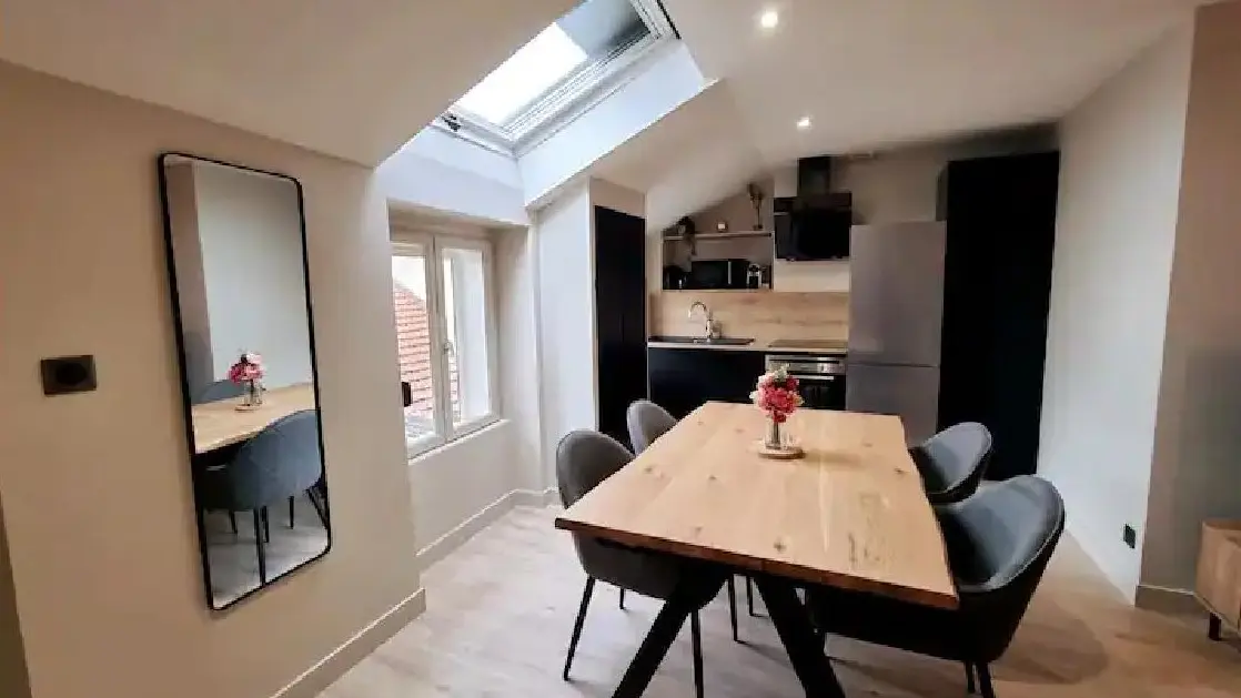 Salle à manger 1.webp (720×480)