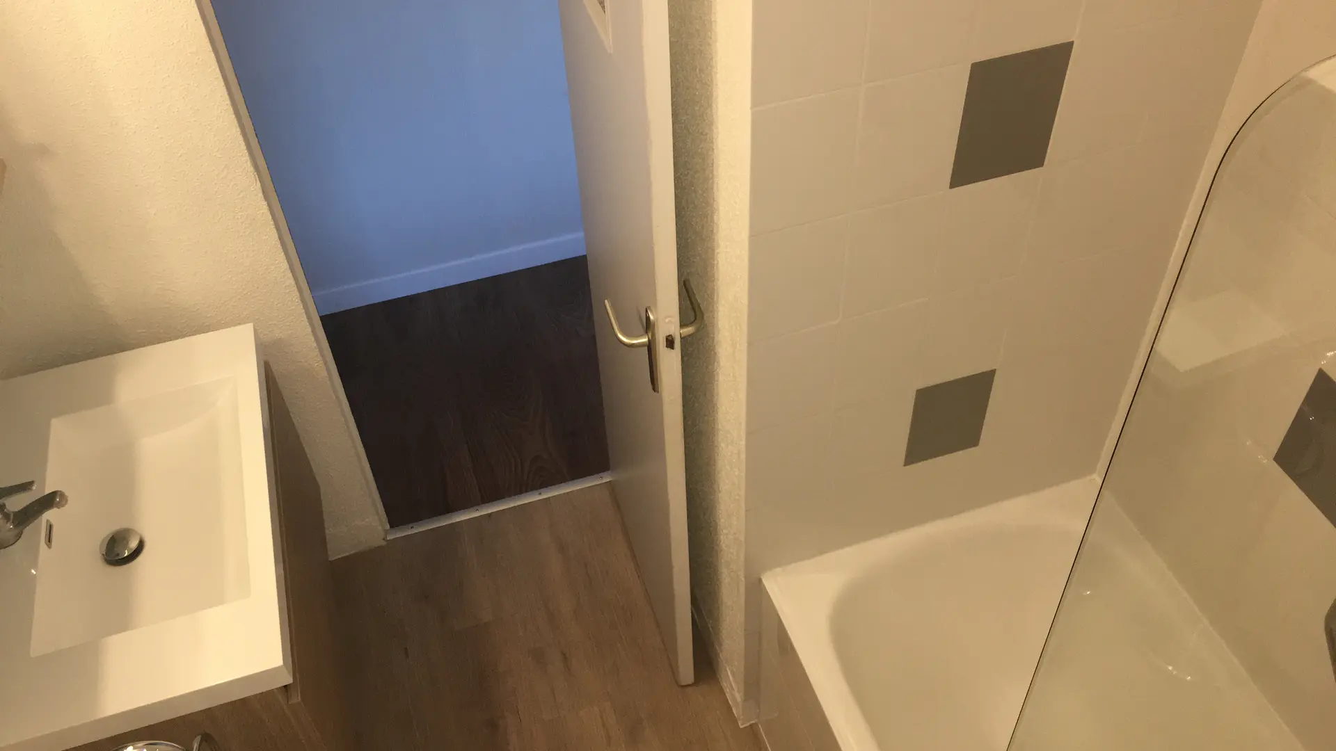 Salle-de-bain-Hotel-Le-St-Remy-Chalon-Sur-Saone
