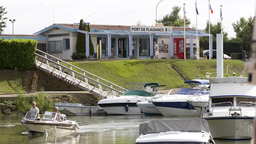 PORT DE PLAISANCE