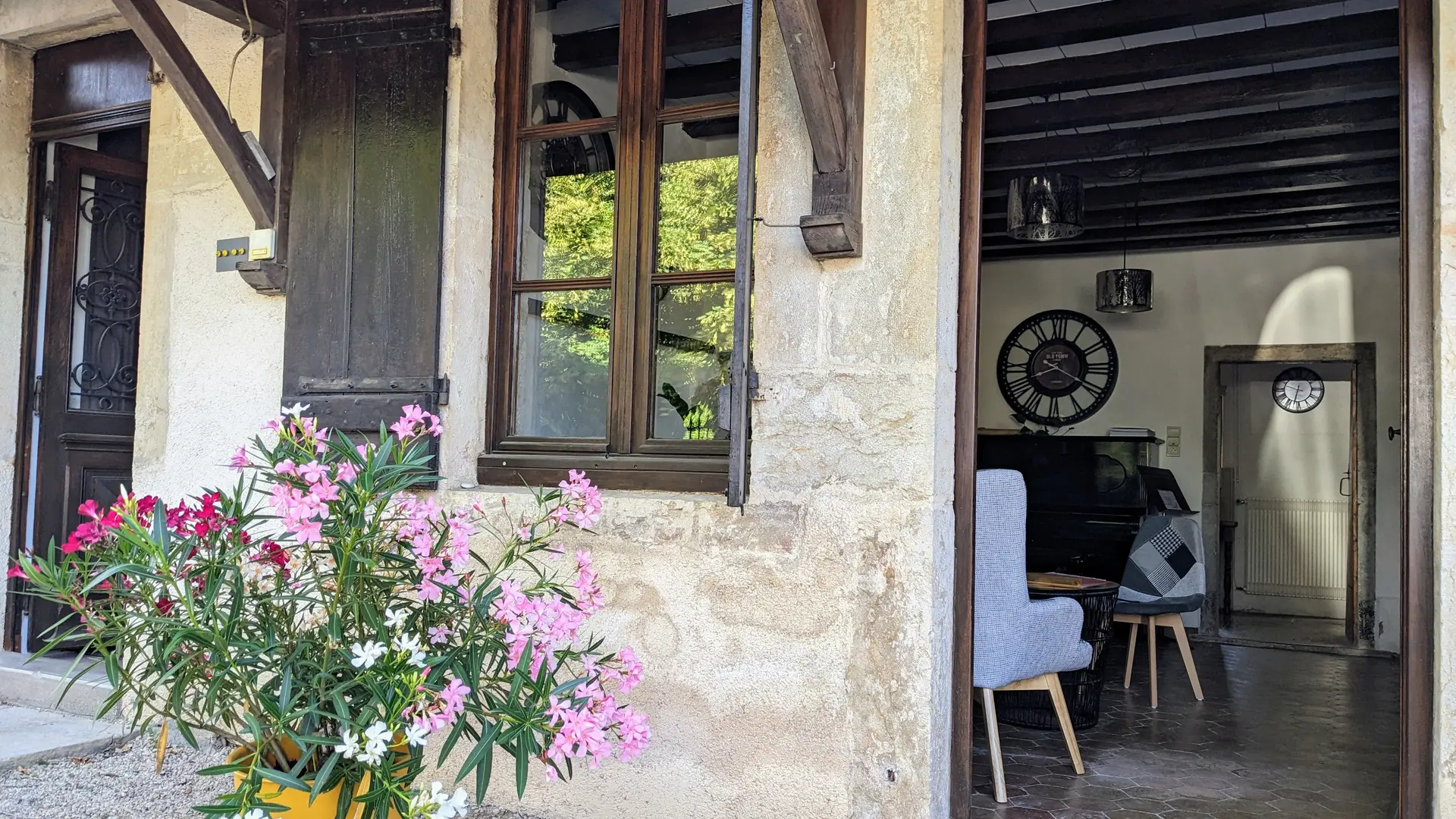 entrée salle commune