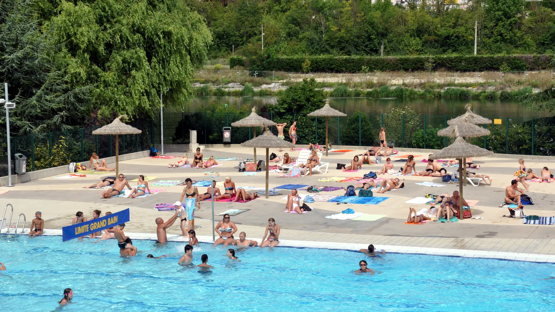 Piscine d'Auxerre © Josette Laliaux (9)