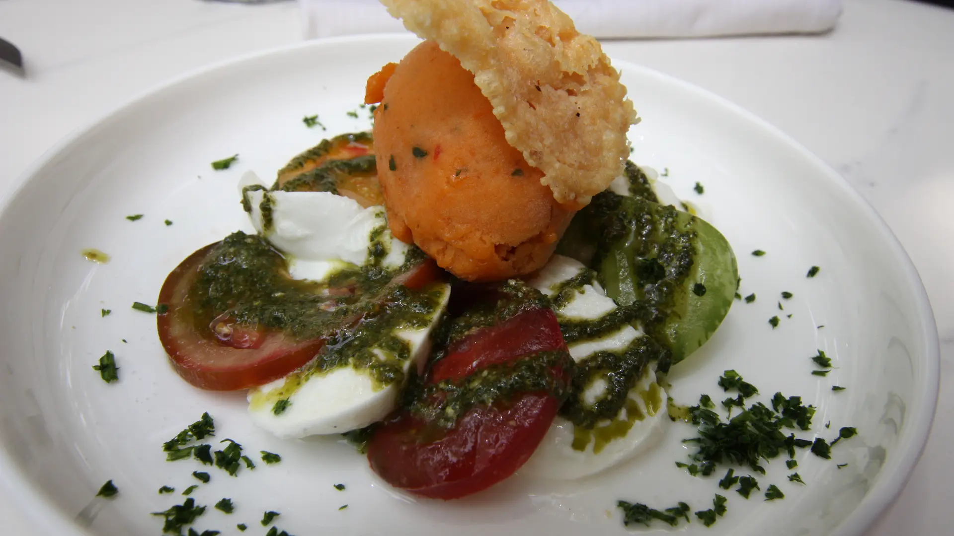 RESTAURANT--15--3
