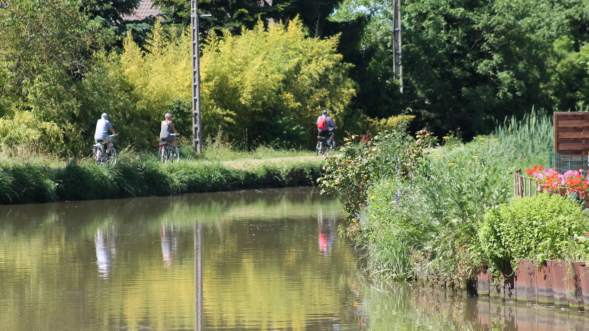 Rully-canal-fluvial-cyclo-velo-voie-verte-OT (18)