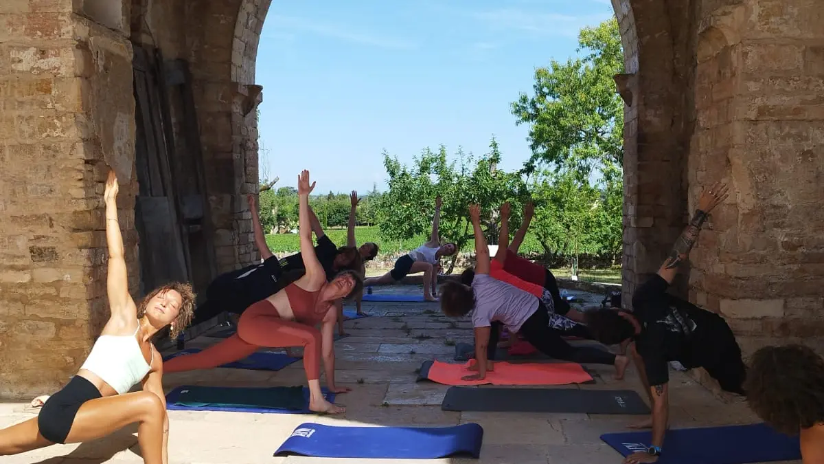 givry-yoga-insolite-training-transept