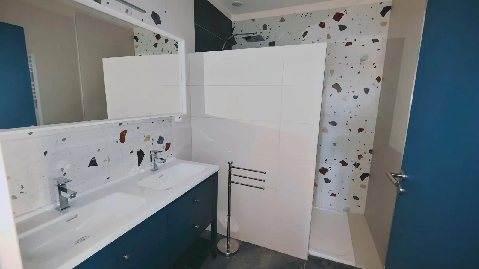 WhatsApp Image 2025-08-08 à 23.59.56_477de1e4