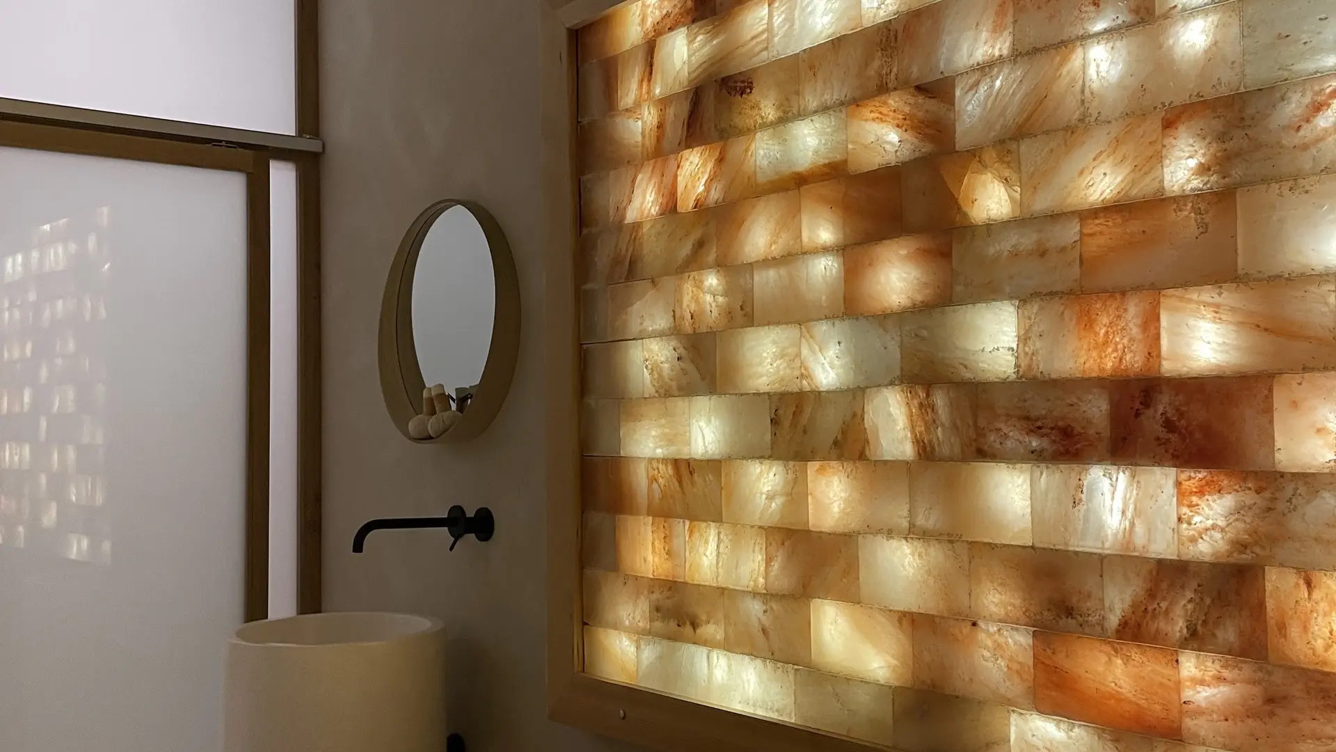 Yoshino salle massage