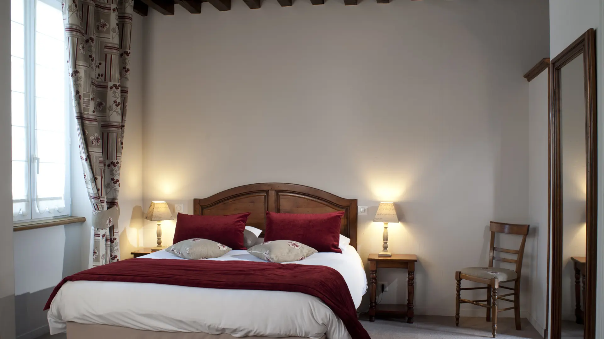 chambre-superieure-hotel-wilson-dijon-4