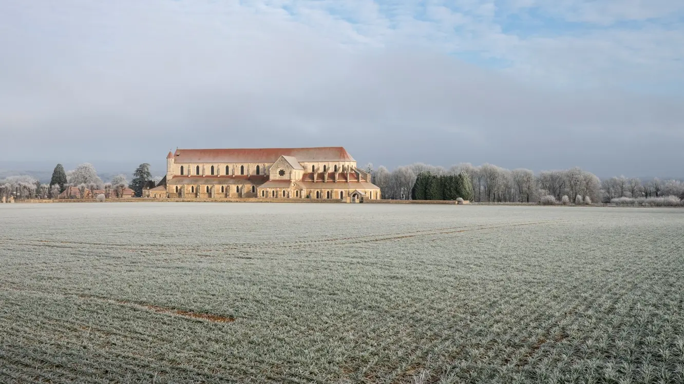 abbatiale de Pontigny en hiver - crédit Abbaye Pontigny