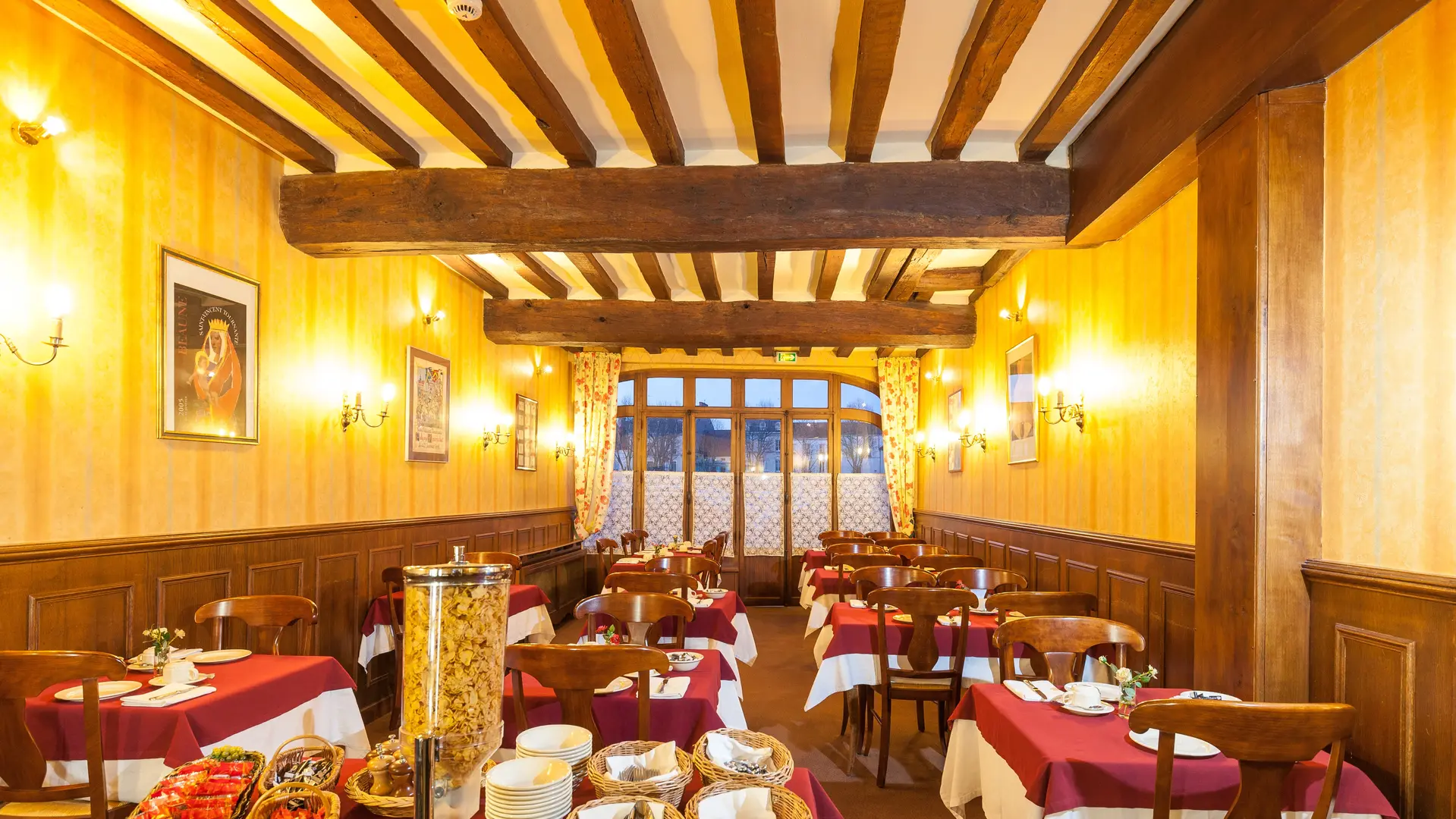 accueil-salon-petit déj-08-0625