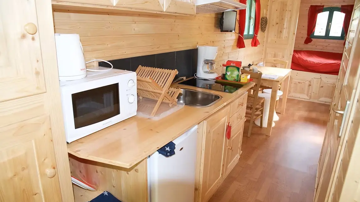 d4ed56_5a0b064d470b4d1280bd3756cf527e05~mv2_d_7360_4912_s_4_2