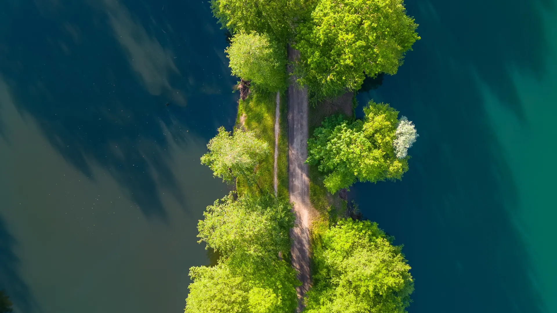 Le chemin vu du ciel