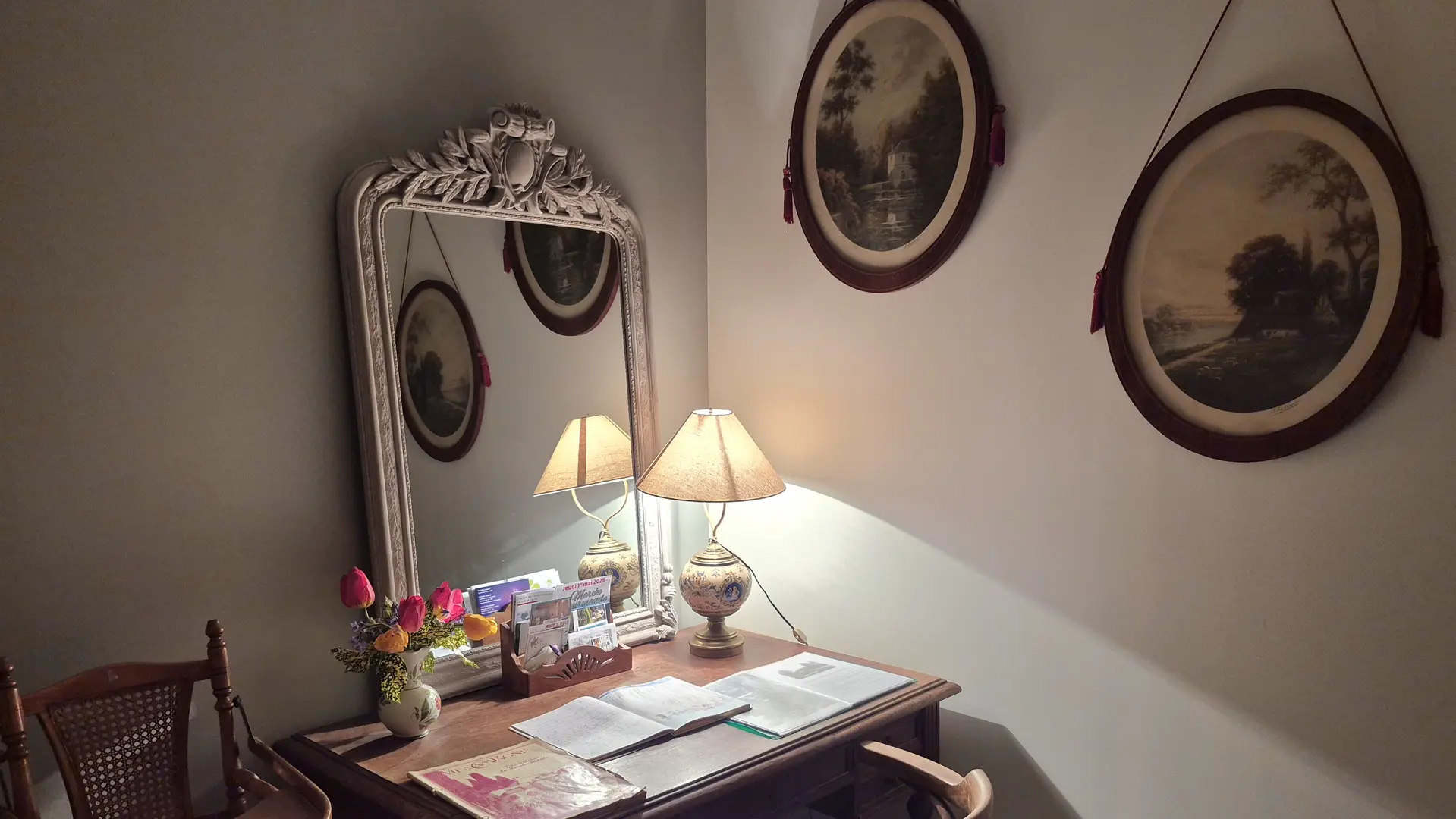 entrée de la laiterie... qui donne le ton