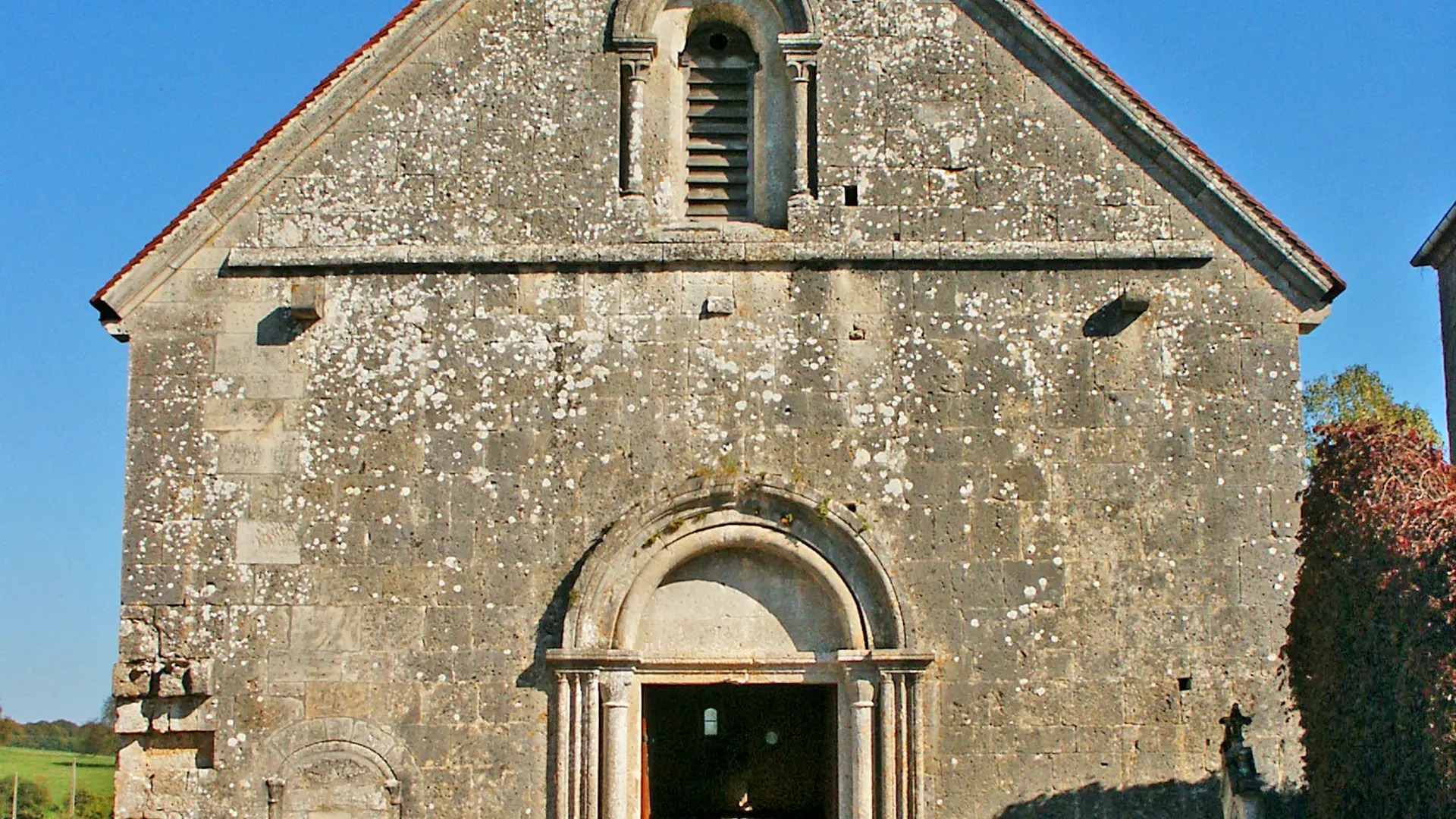 Église Grandecourt