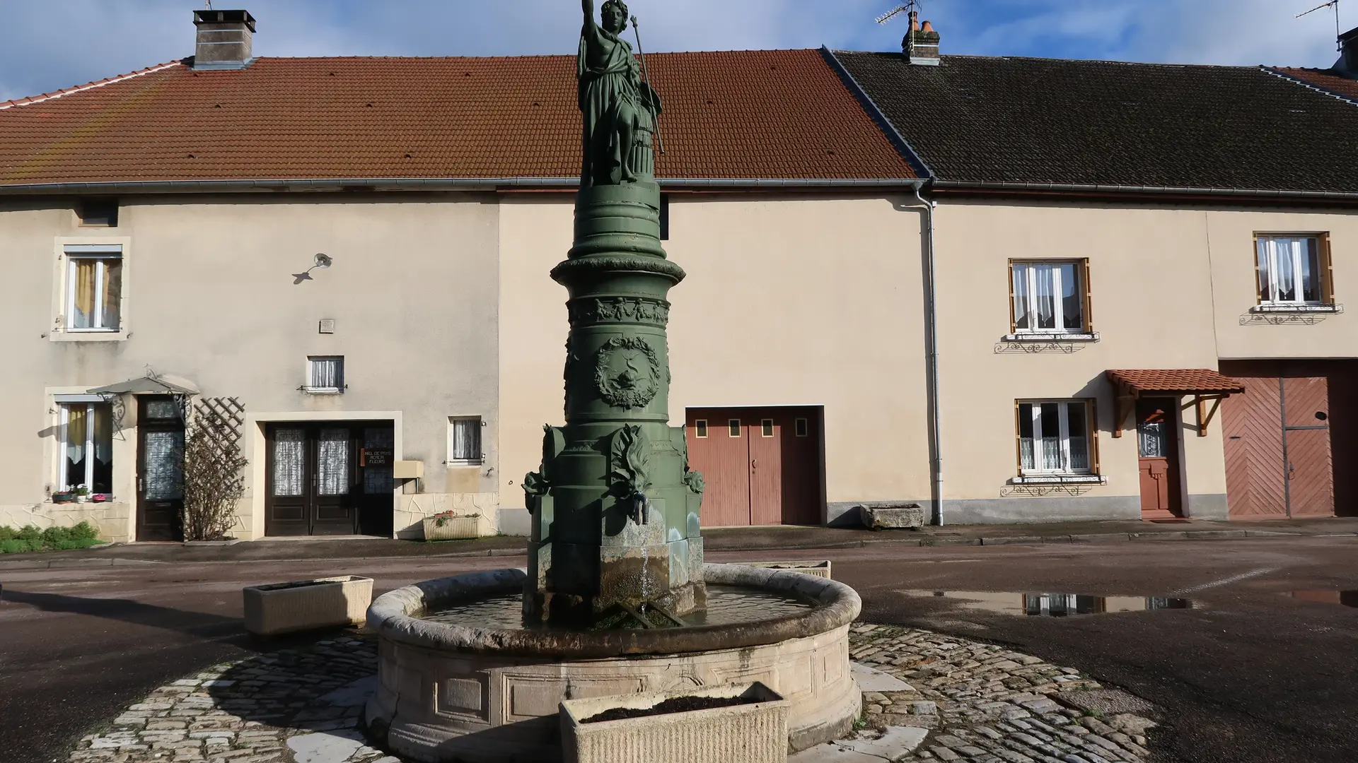 fontaine de la république_6008