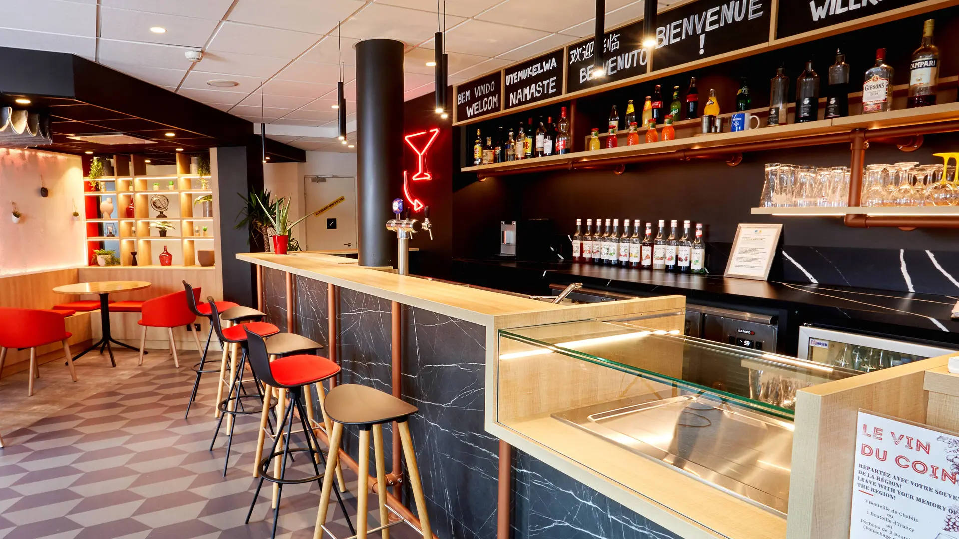 ibis Auxerre BAR Photo X Morize