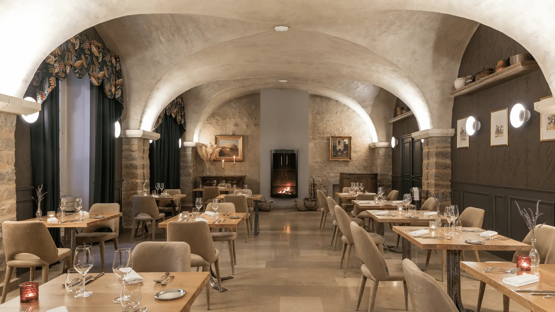 Salle du restaurant Deux Rivières
