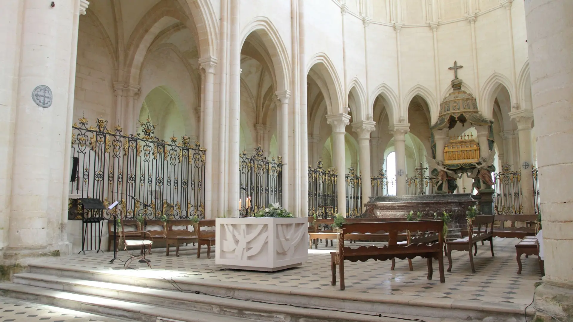 Eglise abbatiale de Pontigny