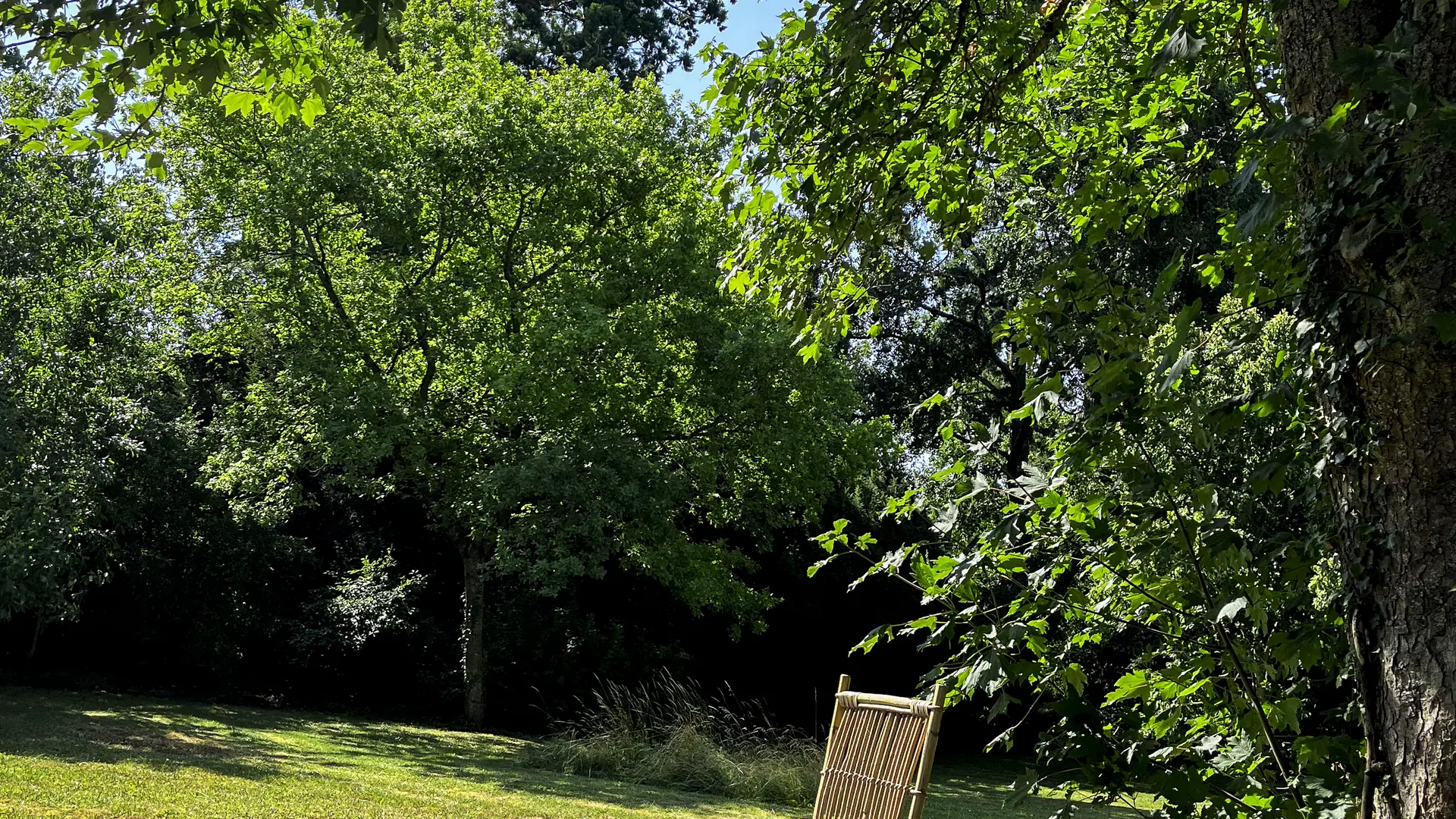 Jardin gîte les jeunes filles