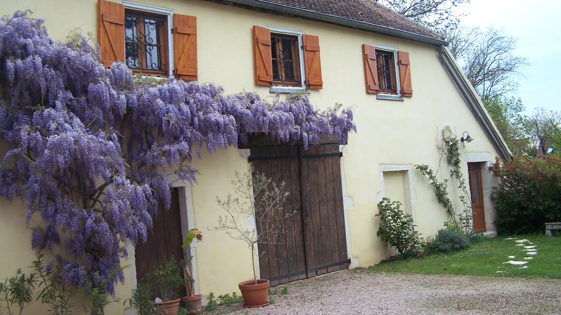La Maison Jaune
