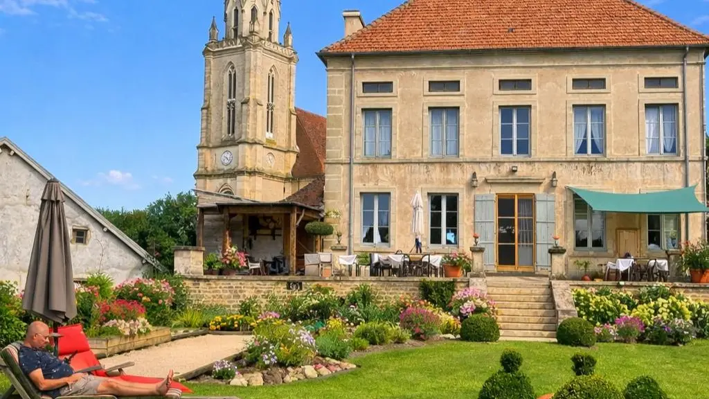 maison vue du jardin