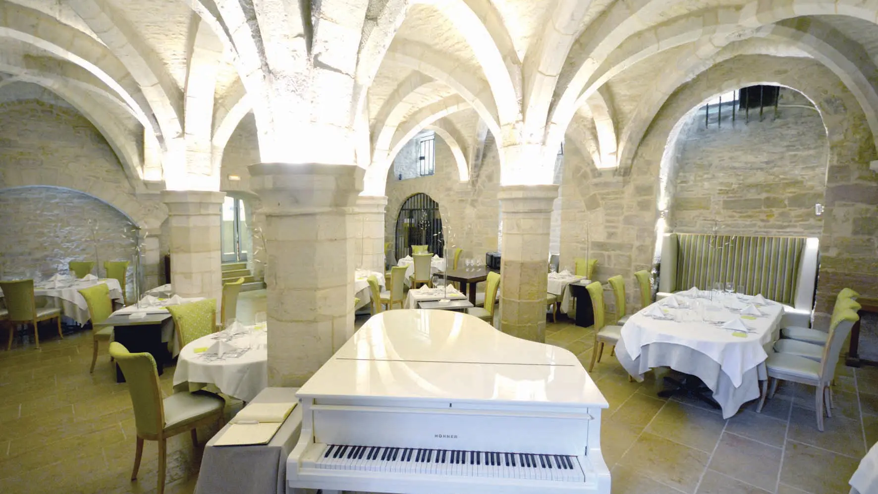 restaurant-la-dame-d-aquitaine