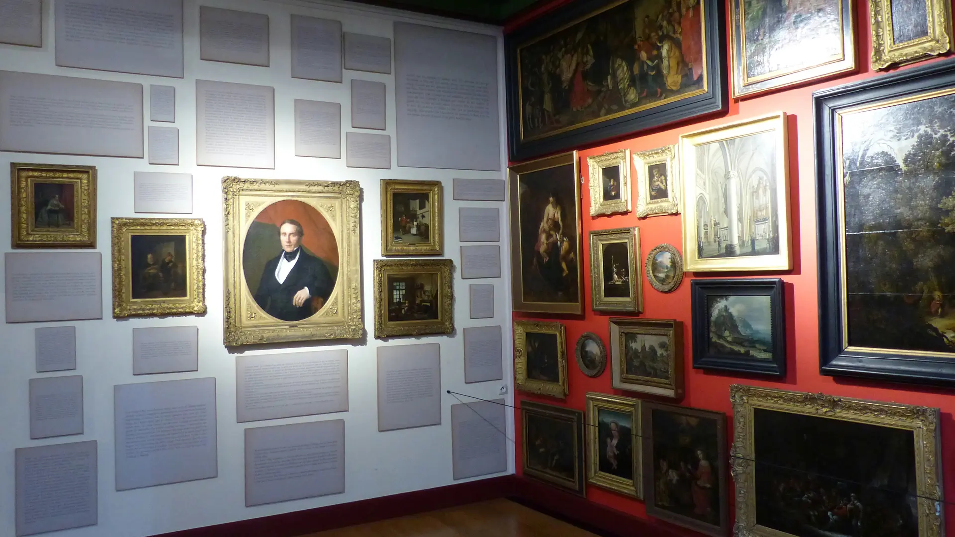 MBDP IntérieurSalleB avec Les tableaux fantômes-copyright Musée BdP-JustineThorez
