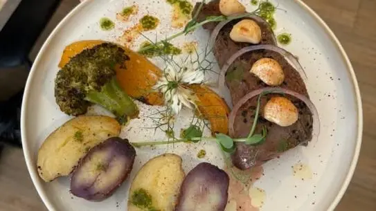 Onglet de boeuf ail confit @ Hubert BRISSON 258
